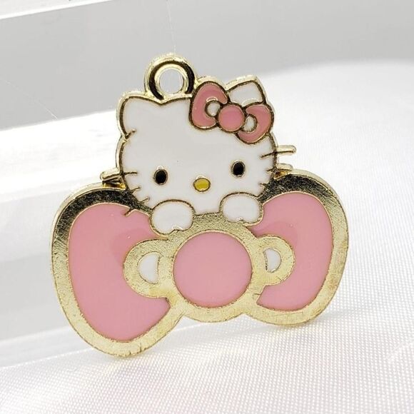 Brand New Hello Kitty Pendant #4 - Picture 1 of 3